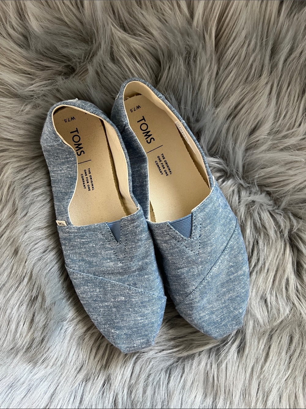 EUC TOMS Slip-On Shoes in Heathered Light Blue sz 7.5